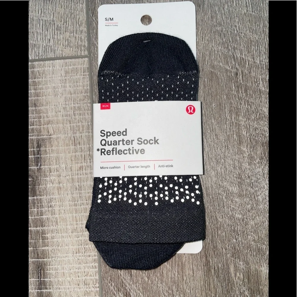 Lululemon Speed Quarter Sock *Reflective in Black / Vapor